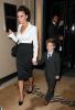 Beckhams+Out+Dinner+Christmas+Eve+TsjKt86l1ZXl.jpg