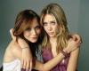 olsen_twinsfeet_09.jpg