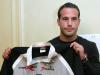 frederic-michalak-pose-avec-son-nouveau-maillot[1].jpg